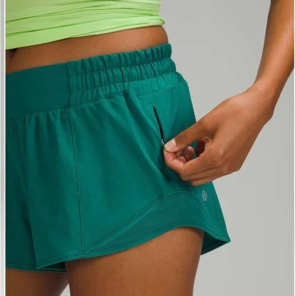 Lululemon Hotty Hot Low Rise Short-2.5-Teal Lagoon